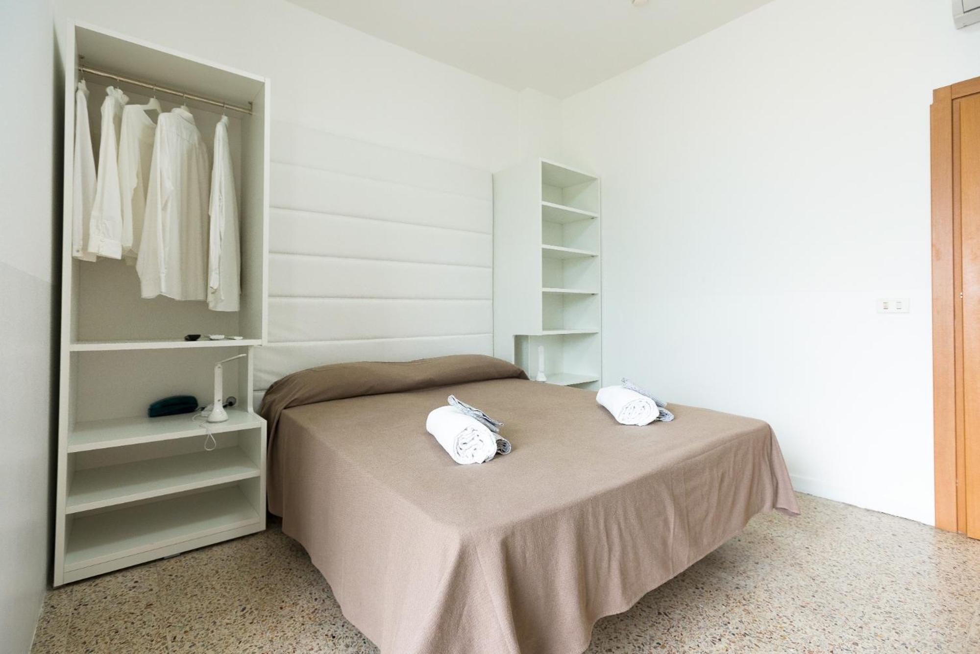 Hotel Ninfea Cattolica Extérieur photo