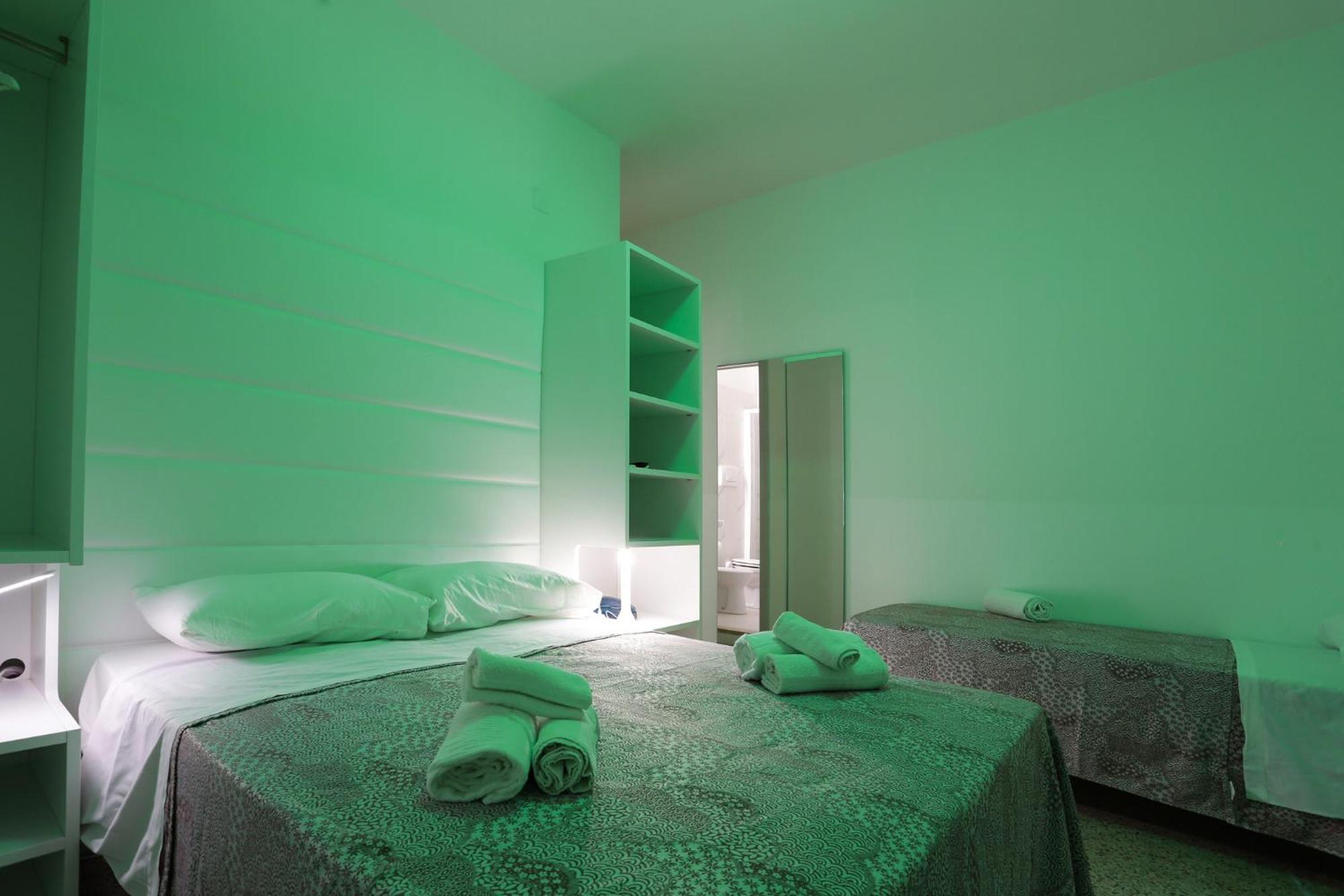 Hotel Ninfea Cattolica Extérieur photo