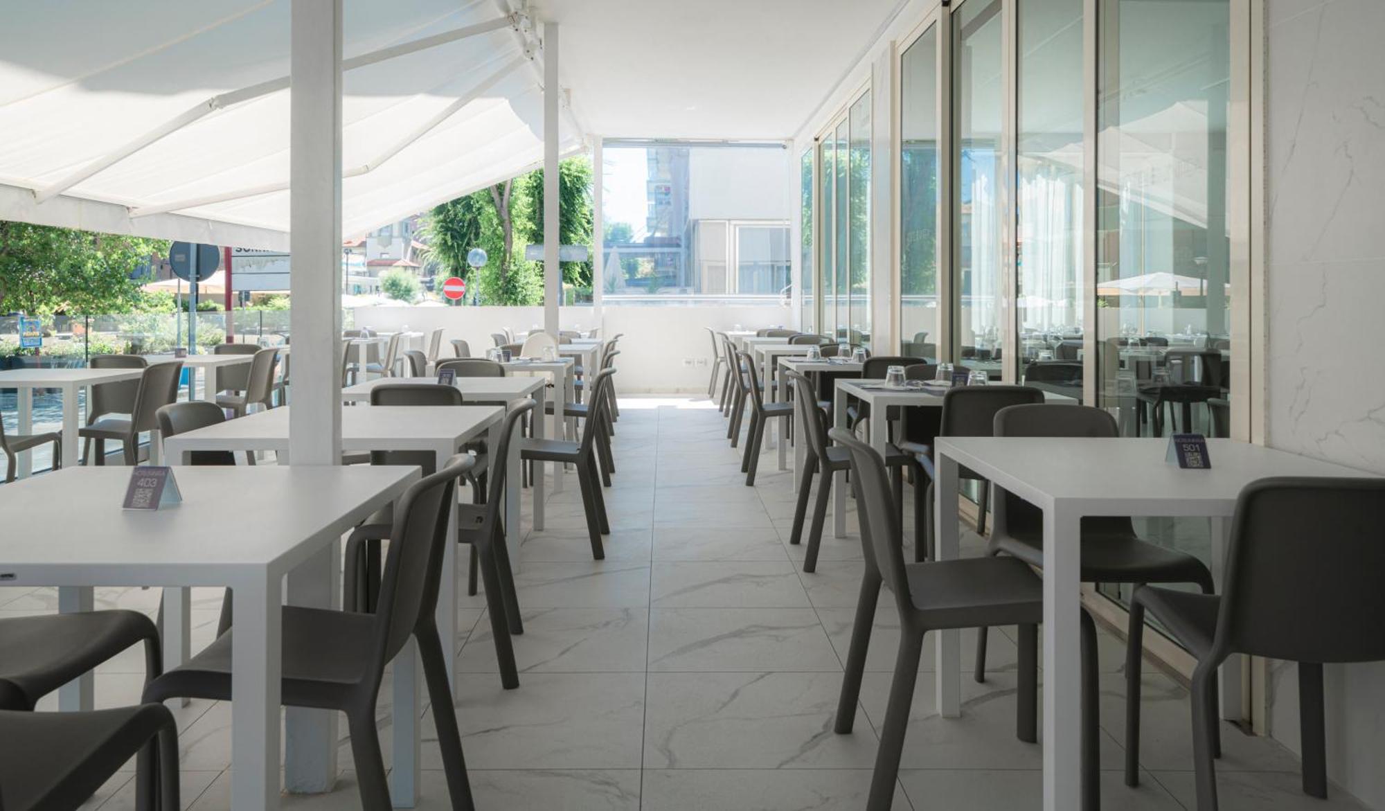 Hotel Ninfea Cattolica Extérieur photo