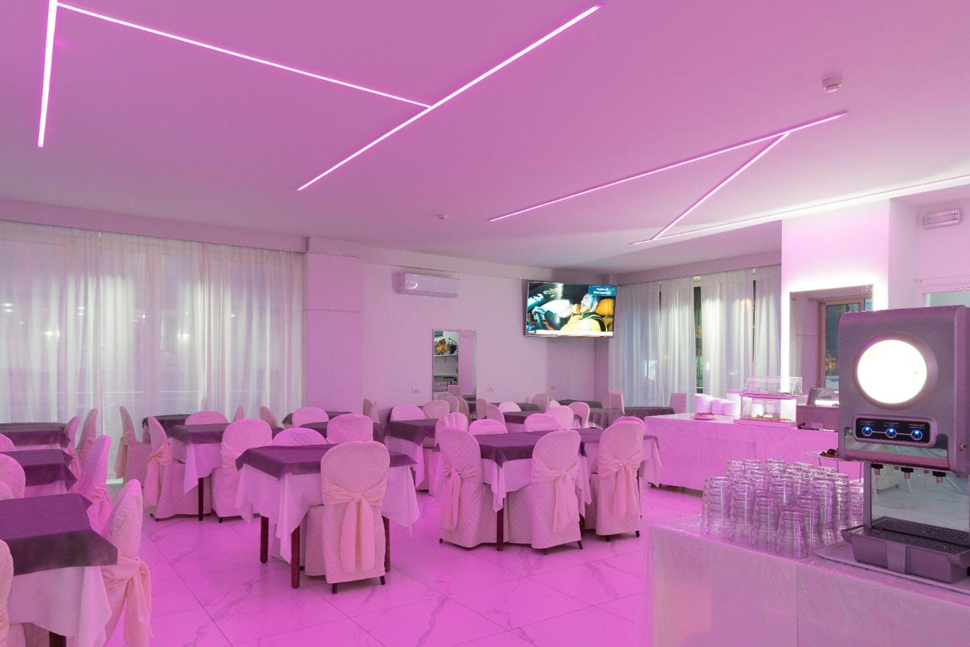 Hotel Ninfea Cattolica Extérieur photo