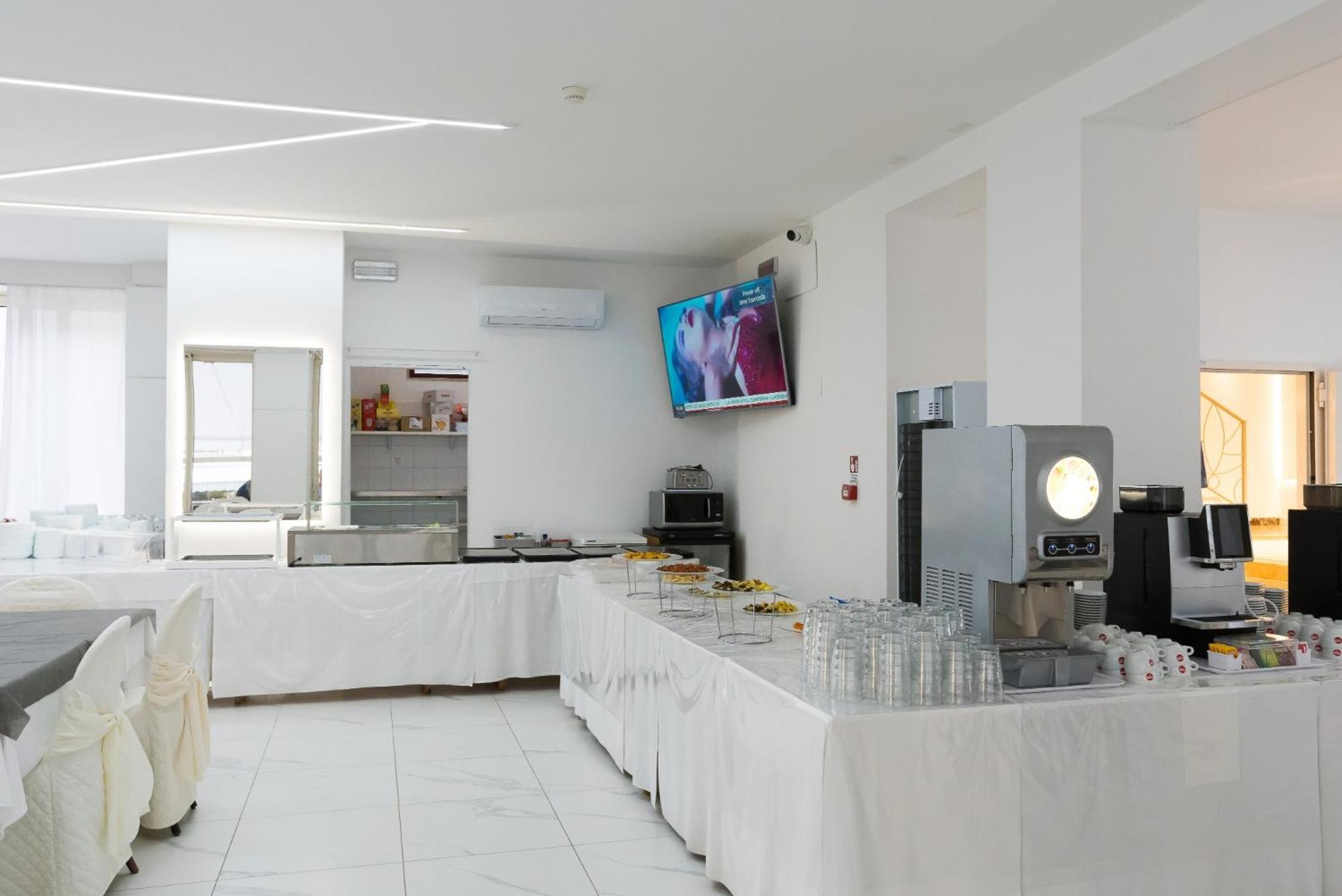 Hotel Ninfea Cattolica Extérieur photo