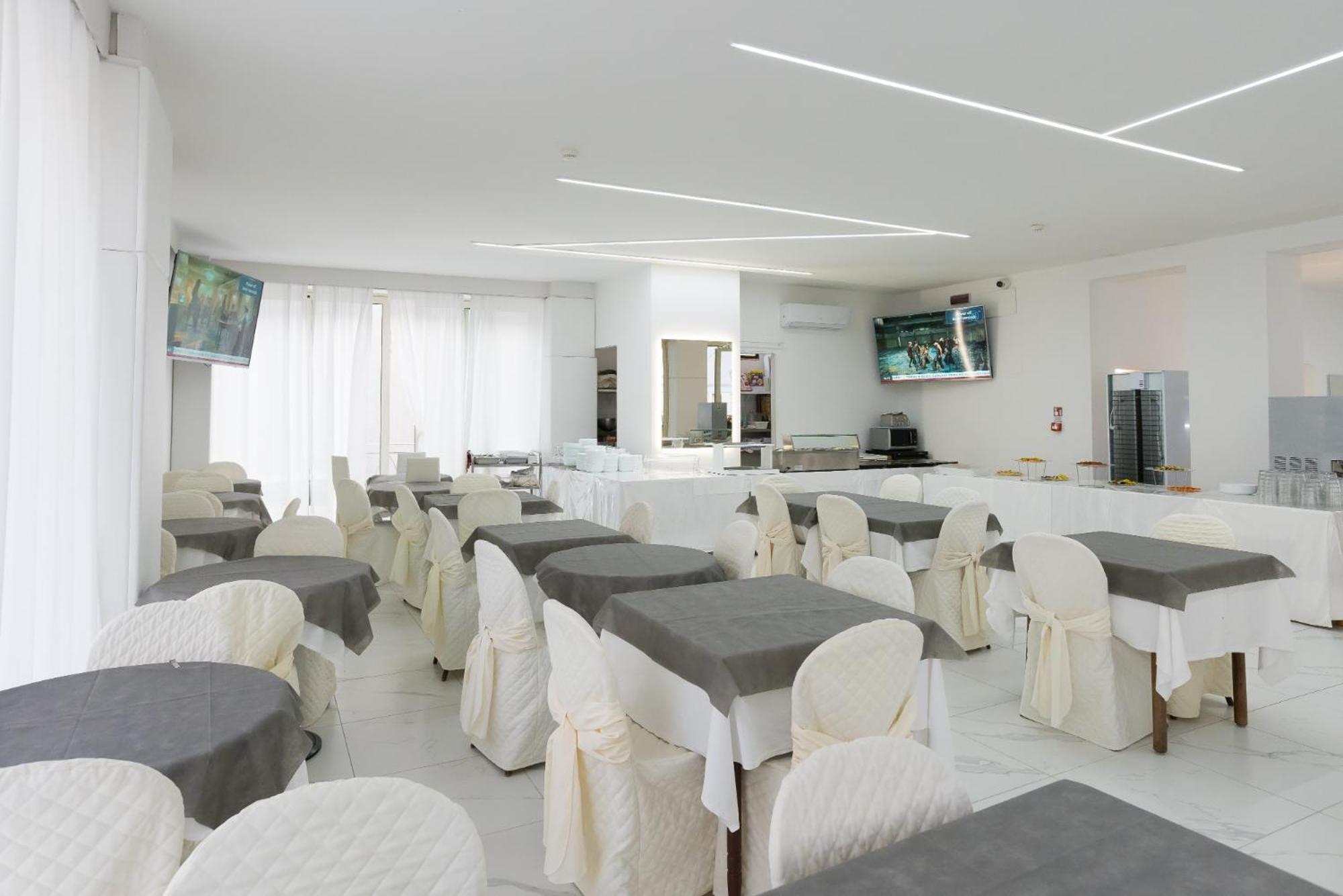 Hotel Ninfea Cattolica Extérieur photo