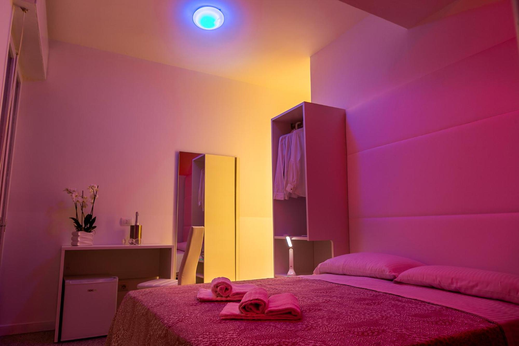 Hotel Ninfea Cattolica Extérieur photo