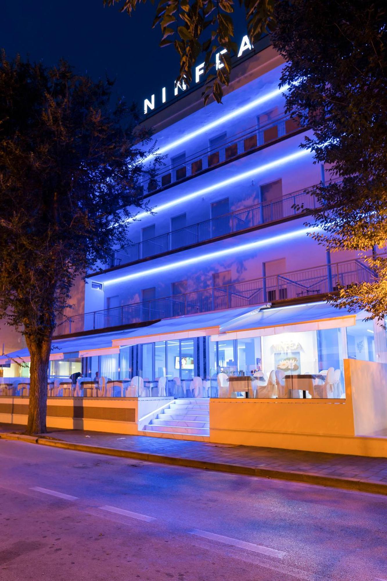Hotel Ninfea Cattolica Extérieur photo